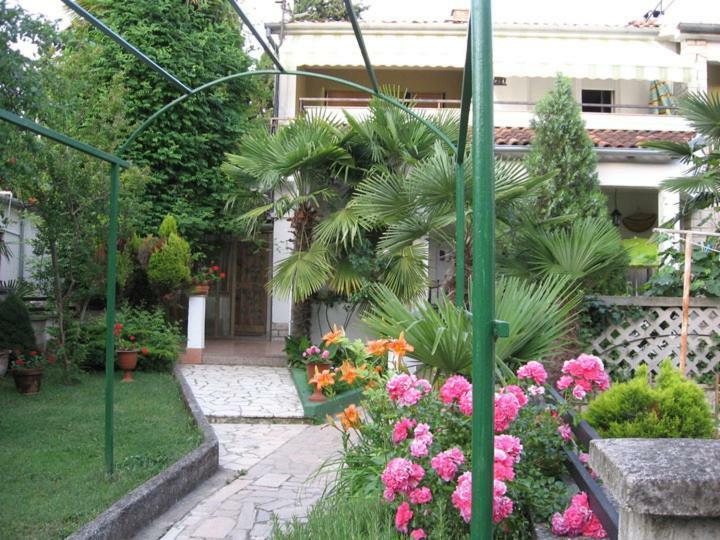 Apartment Jozefina Porec Bagian luar foto